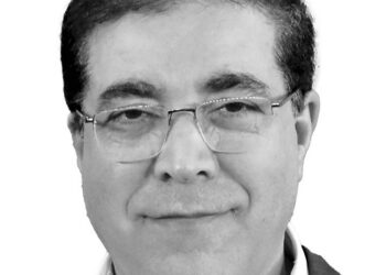 دو راهی حساس سیاستگذاران برای عبور از بحران‌های اقتصادی ایران