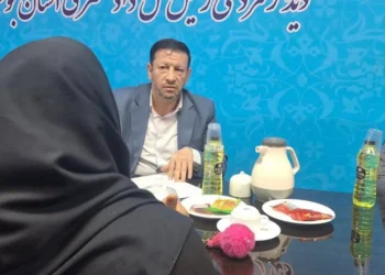 رسیدگی به درخواست حقوقی و قضایی ۵۰ نفر از مراجعین توسط رئیس‌کل دادگستری بوشهر