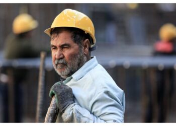 شورای عالی کار فردا تشکیل جلسه می‌دهد؛ بررسی افزایش دستمزد کارگران