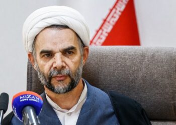 پیام معاون اول قوه قضاییه به مناسبت روز خبرنگار