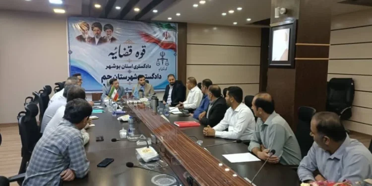 نشست رئیس کل دادگستری بوشهر در جم و دستور رفع چالشهای زیرساختی
