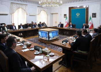 پزشکیان: توسعه روابط با همسایگان، گامی برای عبور از سختی‌ها و شکوفایی ایران