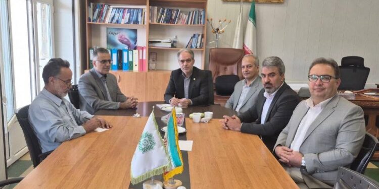 بررسی چالش‌های مالیاتی وکلا در نشست مشترک کانون وکلای مرکزی و امور مالیاتی