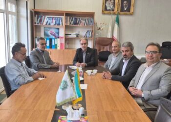 بررسی چالش‌های مالیاتی وکلا در نشست مشترک کانون وکلای مرکزی و اداره امور مالیاتی
